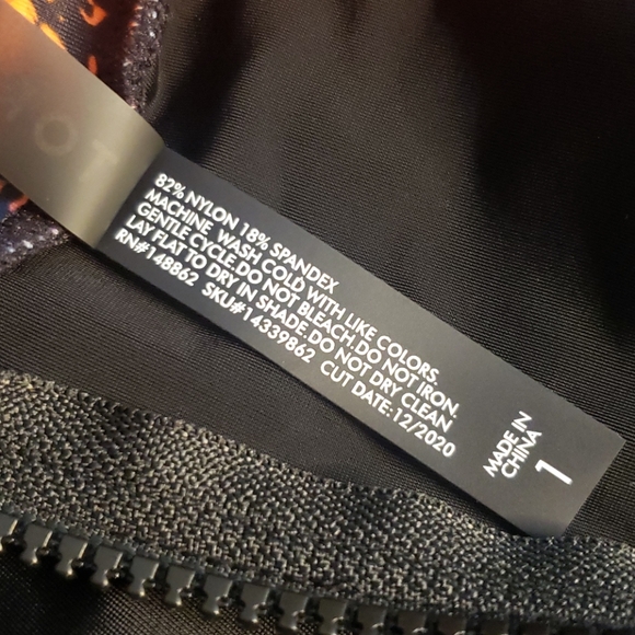 Torrid Swim Rash Guard Shirt Colorful Floral - Picture 10 of 12